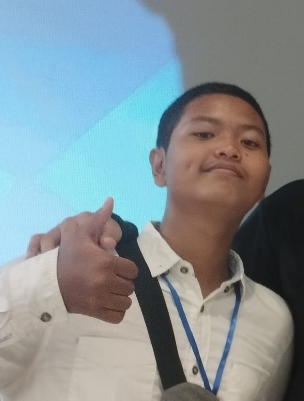 Mikhael as a XI RPL1 Student!